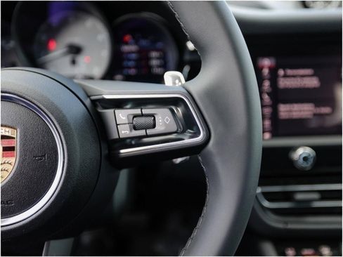 New 2025 Porsche Macan S image 16