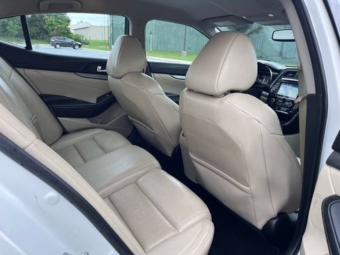 Used 2017 Nissan Maxima 3.5 SV FWD image 12