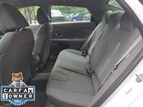 Used 2024 Hyundai Elantra SEL FWD image 10