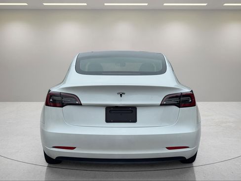 Used 2023 Tesla Model 3 Standard Range RWD image 4