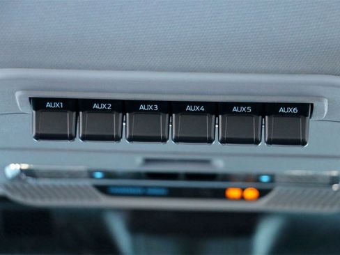 New 2026 Ford F250 Lariat w/ Black Appearance Package image 36