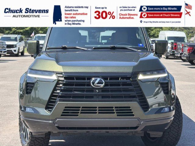 Used 2025 Lexus GX 550 w/ Cold Area Package AWD/4WD image 3