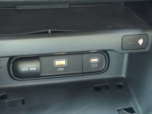 Used 2024 Kia Soul GT-Line FWD image 60