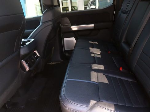 Used 2025 Ford F350 Platinum AWD/4WD image 19