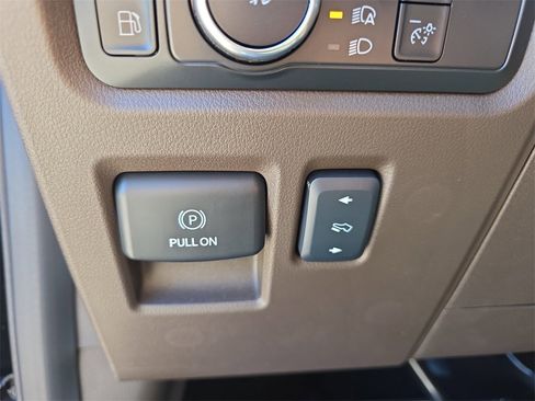 Used 2024 Ford F150 King Ranch w/ FX4 Off-Road Package image 40