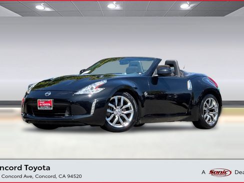Used 2014 Nissan 370Z Roadster RWD image 1