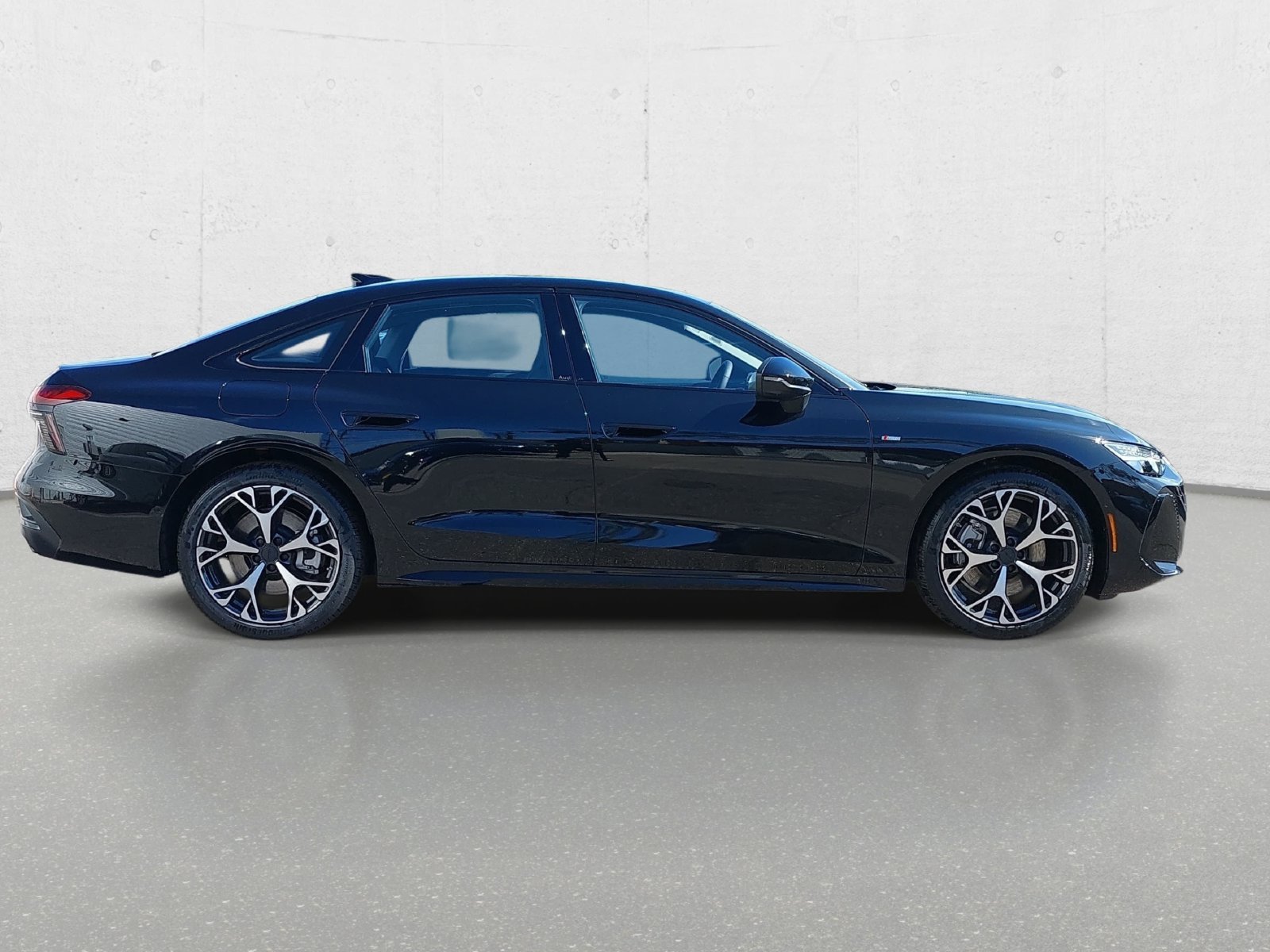 New 2026 Audi A6 Premium Plus AWD/4WD image 4