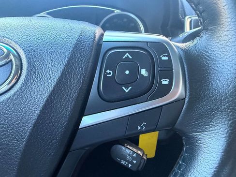 Used 2016 Toyota Camry SE w/ Moonroof Package FWD image 38