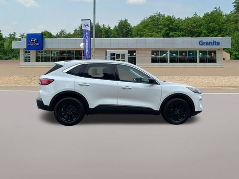 Used 2022 Ford Escape SE w/ Convenience Package AWD/4WD image 6