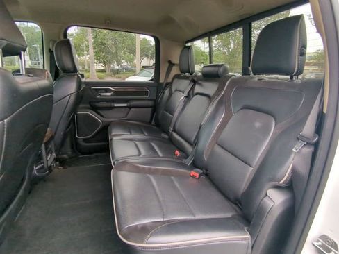 Used 2020 RAM 1500 Laramie AWD/4WD image 15