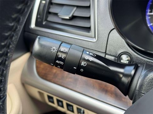 Used 2015 Subaru Outback 2.5i Limited image 21