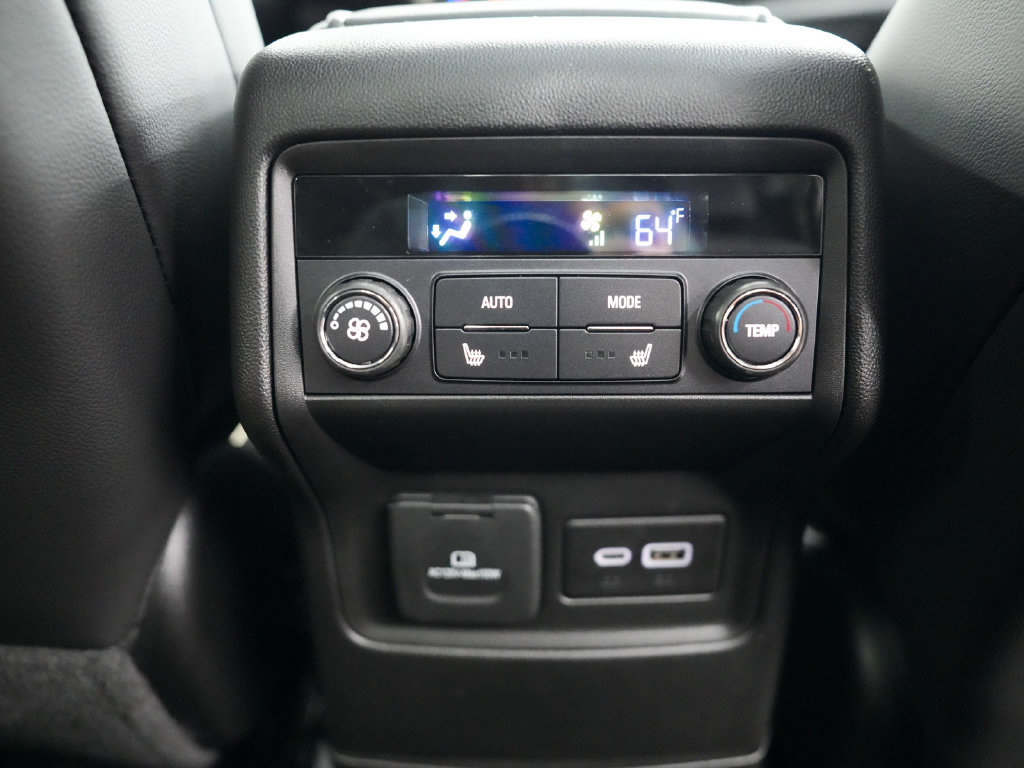 Used 2023 GMC Acadia Denali w/ Black Diamond Edition AWD/4WD image 39
