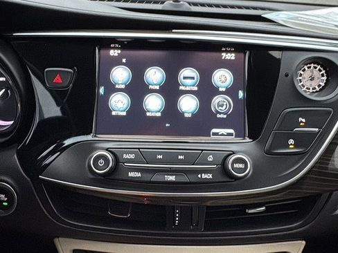 Used 2020 Buick Envision Essence image 23