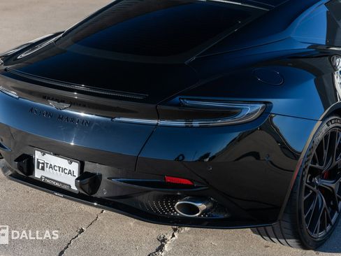 Used 2024 Aston Martin DB12 Coupe image 16