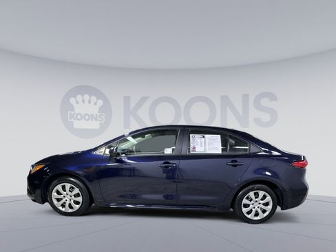 Used 2022 Toyota Corolla LE image 8