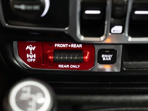 Used 2023 Jeep Wrangler Unlimited Rubicon 4xe AWD/4WD image 19
