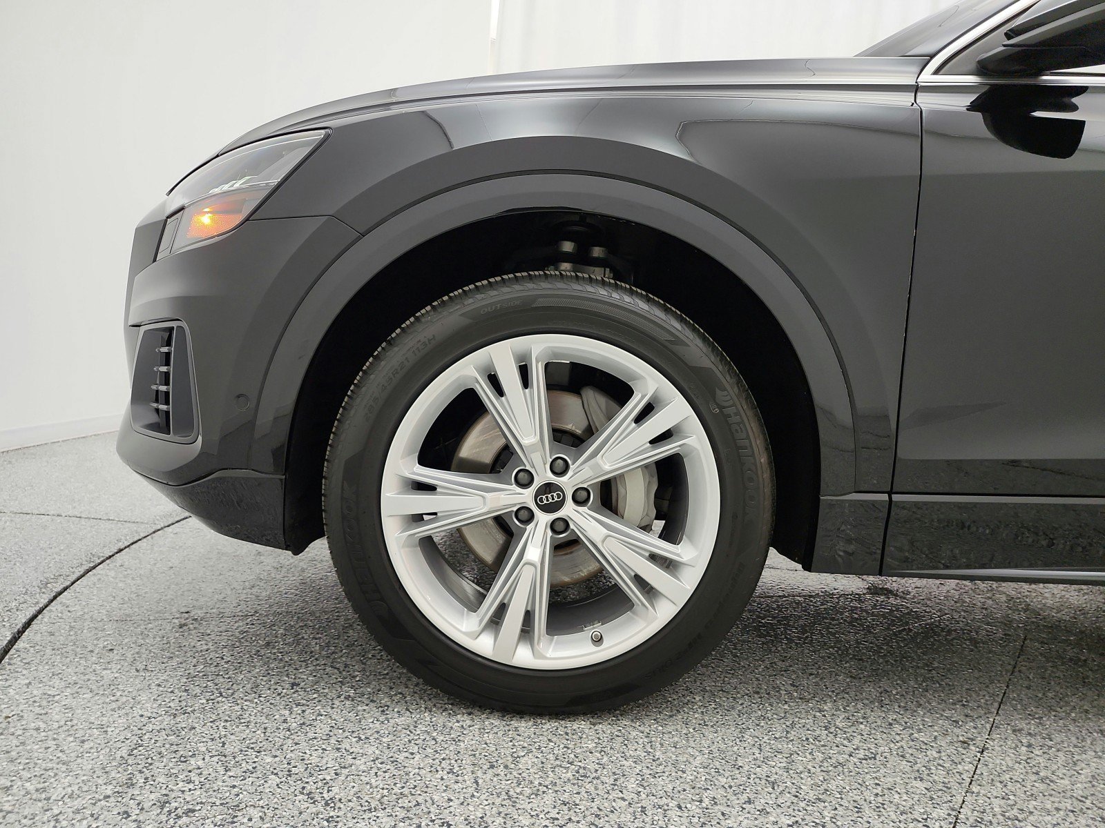 Used 2023 Audi Q8 Premium w/ Convenience Package AWD/4WD image 18