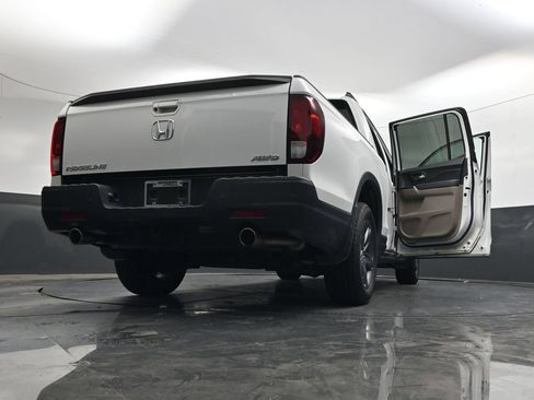 Used 2023 Honda Ridgeline RTL-E image 37