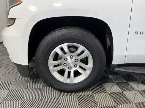 Used 2017 Chevrolet Suburban LT image 10