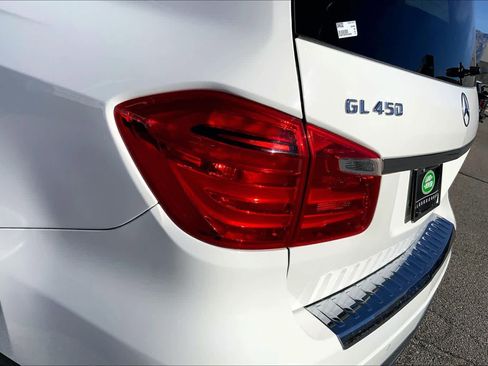Used 2014 Mercedes-Benz GL 450 4MATIC image 27