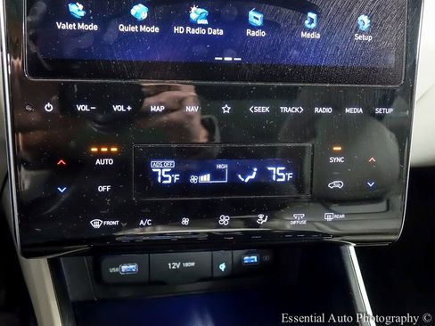 Used 2024 Hyundai Tucson Limited image 18