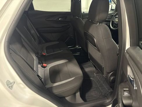 Used 2023 Chevrolet TrailBlazer LT w/ Convenience Package AWD/4WD image 35