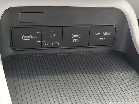 New 2026 Hyundai Kona SE FWD image 30