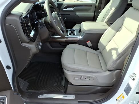 New 2026 Chevrolet Silverado 2500 LT w/ Z71 Chrome Sport Edition image 7