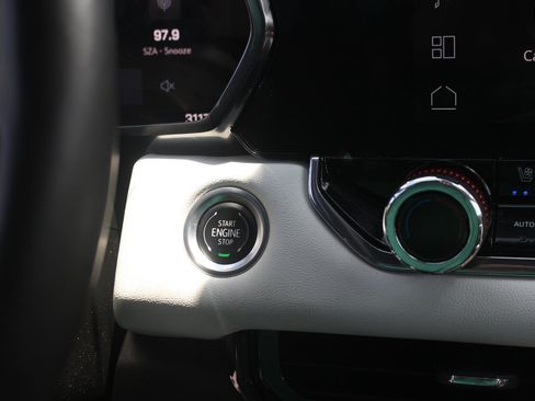 Used 2024 GMC Canyon AT4X AWD/4WD image 24