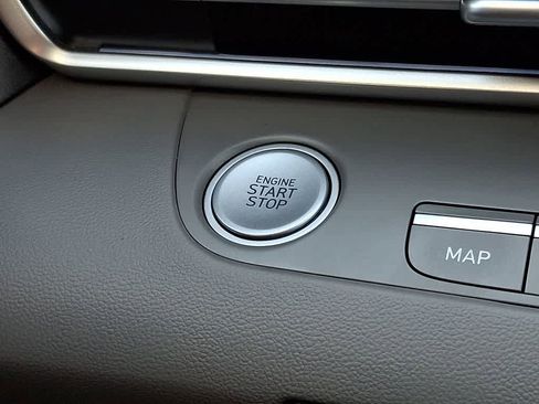 Used 2024 Hyundai Elantra SEL image 23