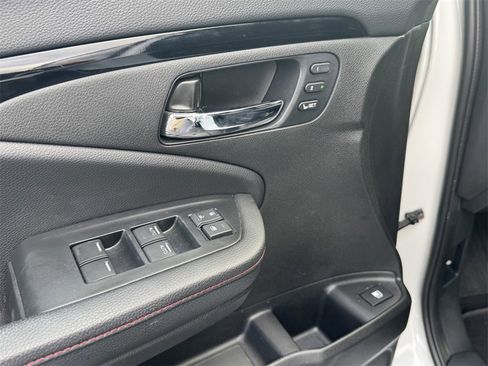 Used 2024 Honda Ridgeline Black Edition image 15