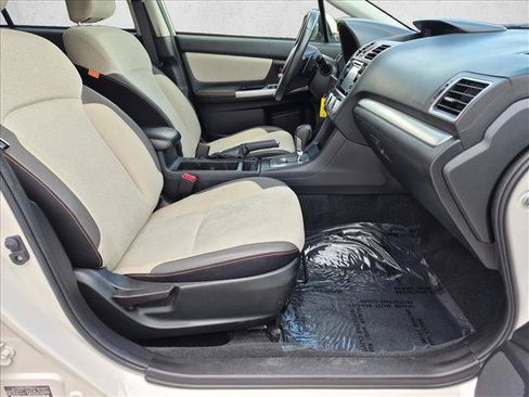 Used 2017 Subaru Crosstrek 2.0i Premium w/ Moonroof Package AWD/4WD image 21