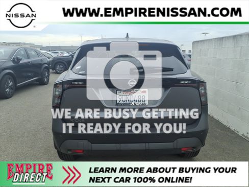 Certified 2025 Nissan Kicks SV FWD image 5