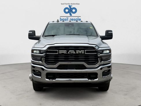 Used 2026 RAM 3500 Tradesman AWD/4WD image 9