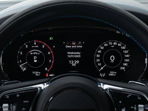 Certified 2025 Bentley Bentayga image 39