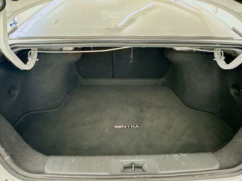 Used 2025 Nissan Sentra SV FWD image 29