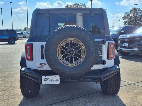 New 2025 Ford Bronco Badlands image 7