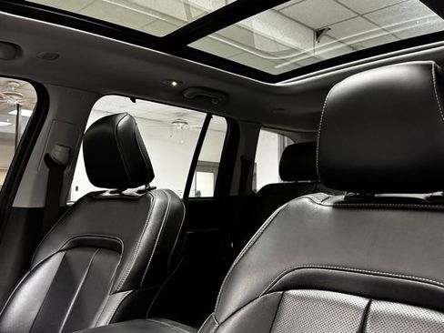 Used 2022 Jeep Grand Cherokee Limited 4xe w/ Luxury Tech Group II image 6