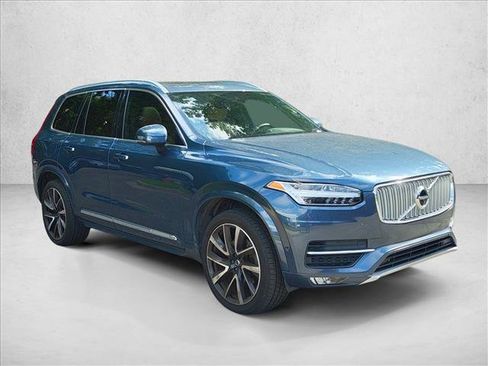 Used 2018 Volvo XC90 T6 Inscription w/ Convenience Package AWD/4WD image 3