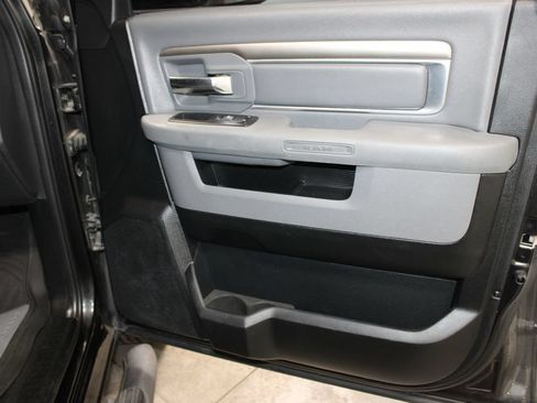Used 2016 RAM 1500 Big Horn RWD image 27