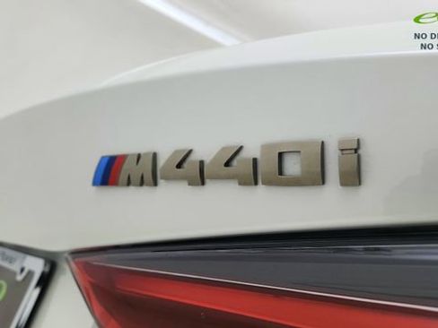 Used 2024 BMW M440i Convertible w/ Premium Package RWD image 24
