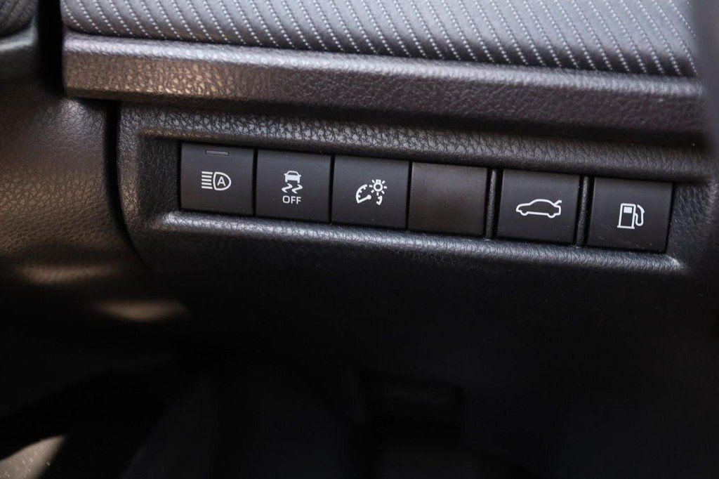 Used 2025 Toyota Camry SE w/ Convenience Package AWD/4WD image 20
