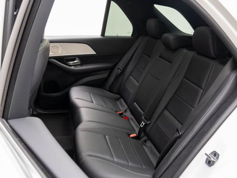Used 2025 Mercedes-Benz GLE 350 4MATIC image 17