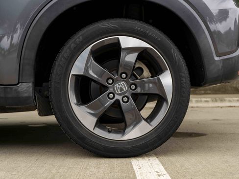 Used 2018 Honda HR-V EX image 15