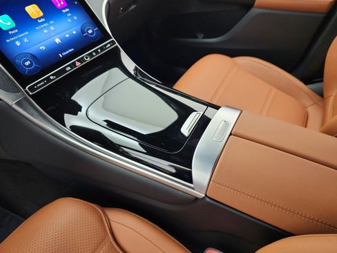 Certified 2026 Mercedes-Benz GLC 300 image 11