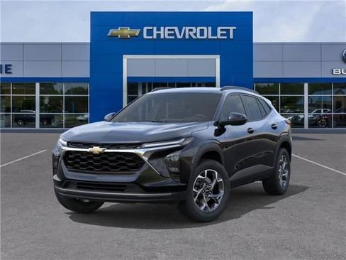 New 2026 Chevrolet Trax LT image 6