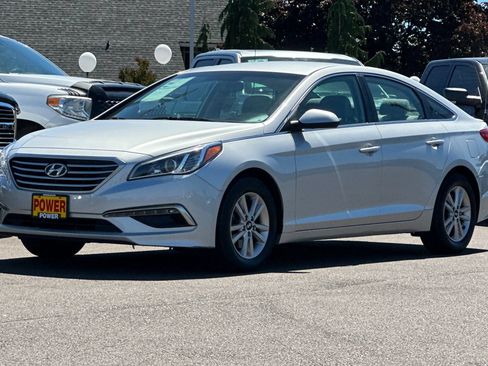 Used 2015 Hyundai Sonata SE w/ Option Group 02 FWD image 8