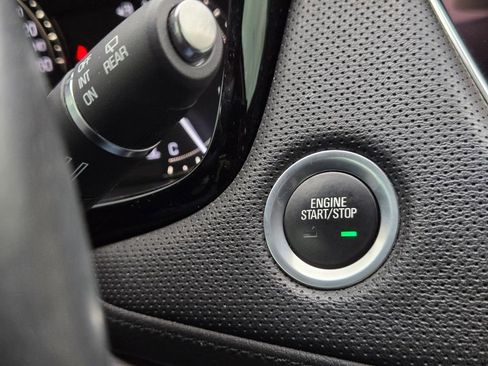 Used 2018 Cadillac XT5 Luxury w/ Driver Awareness Package image 23