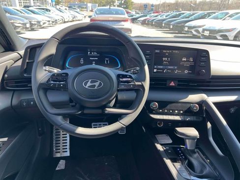 New 2026 Hyundai Elantra SEL Sport Premium FWD image 9