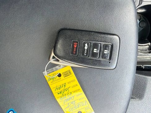 Used 2015 Lexus ES 350 w/ Premium Package FWD image 26